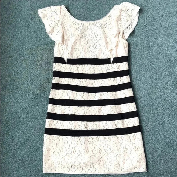 BCBGMaxAzria Renata Ivory Combo Dress Stripe Lace Size 6 - Picture 9 of 16